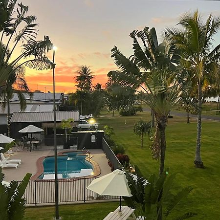 Kinka Palms Motel Yeppoon Exteriör bild