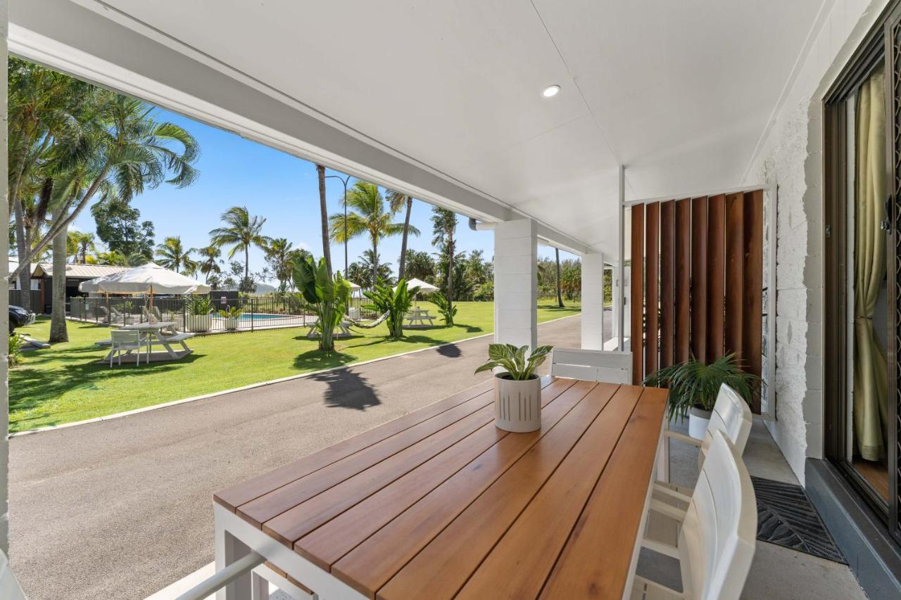 Kinka Palms Motel Yeppoon Exteriör bild